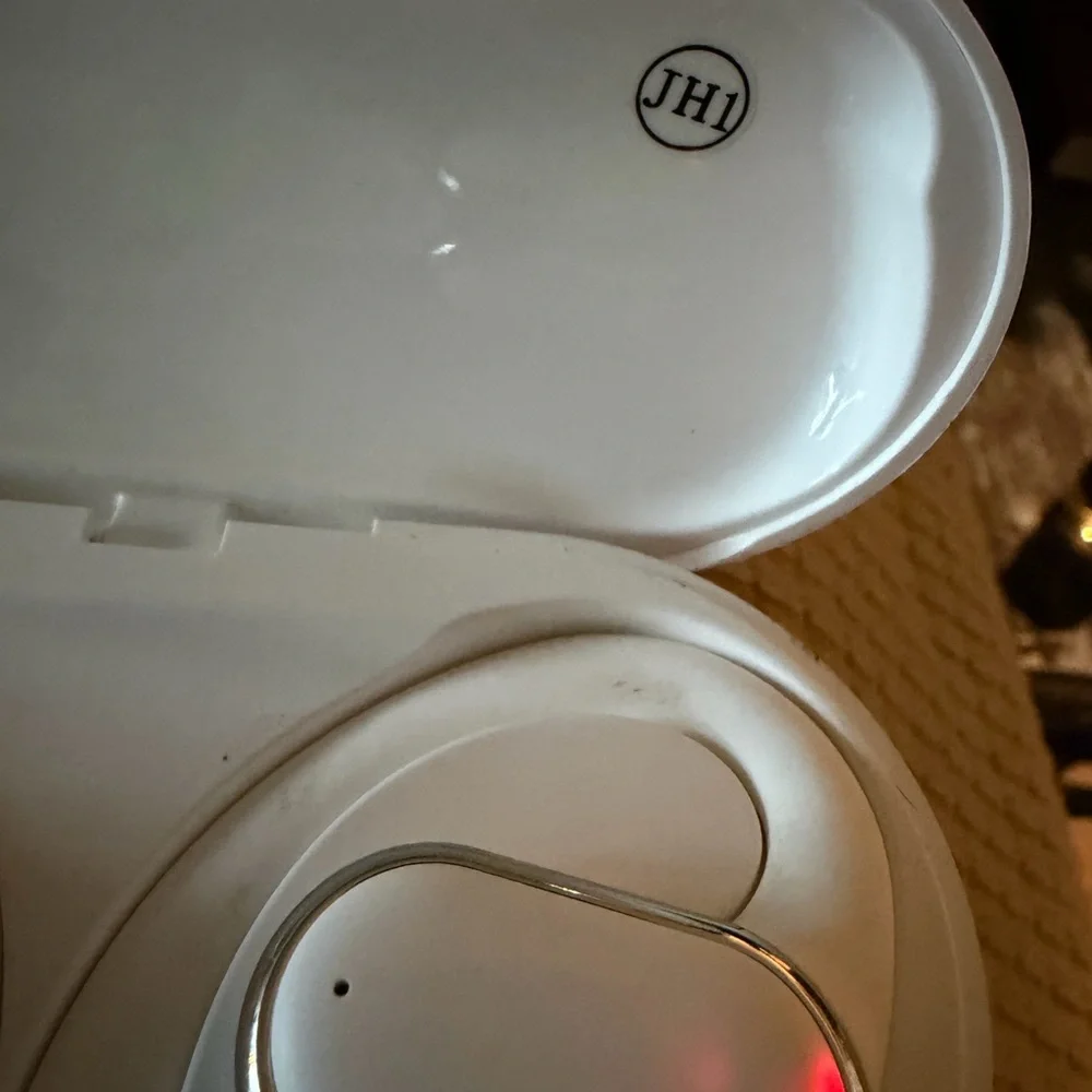 JH1 sleek digital